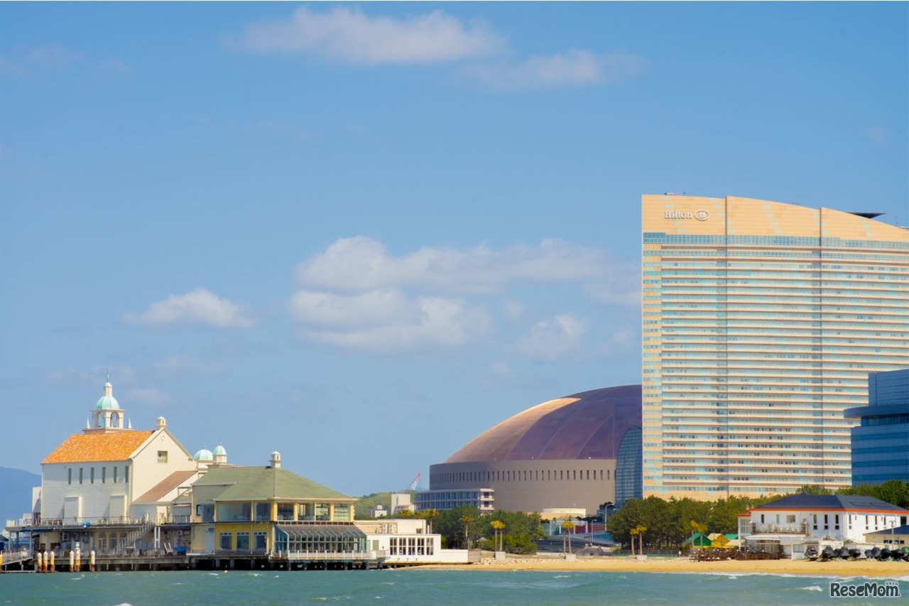 福岡県福岡市の「シーサイドももち」