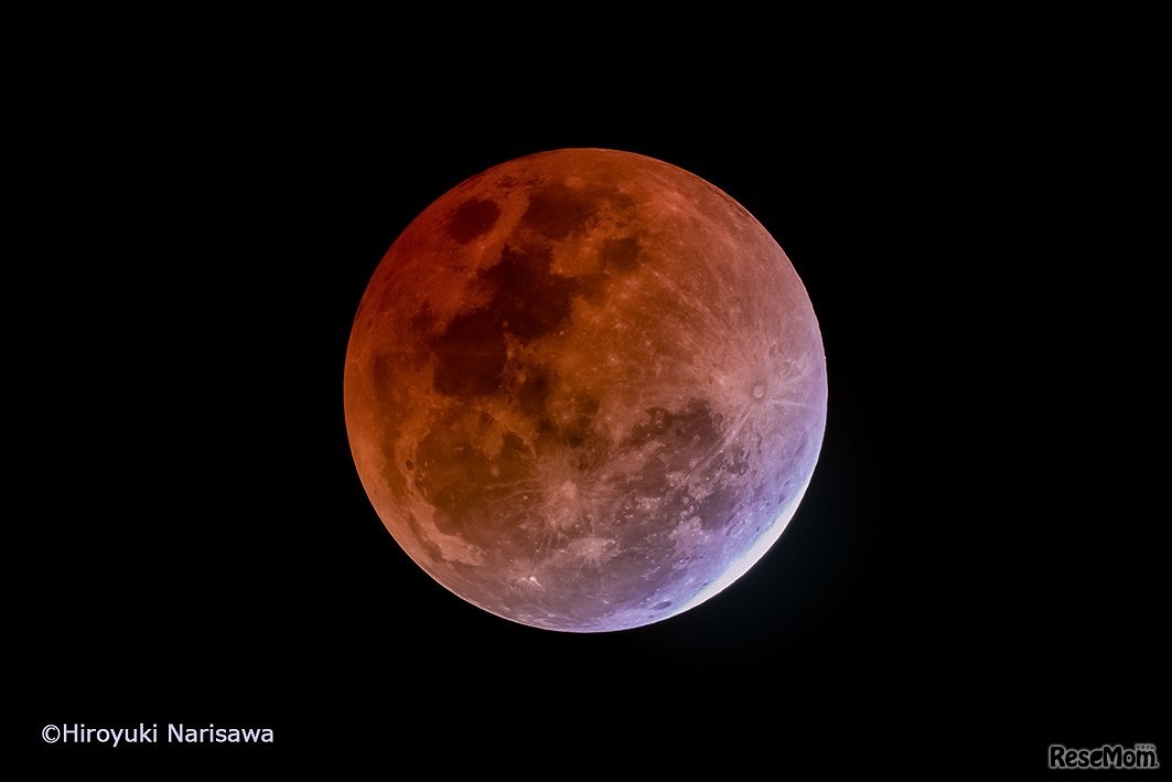 部分月食　(c) Hiroyuki Narisawa