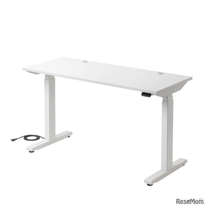 カラーはホワイトとオーク