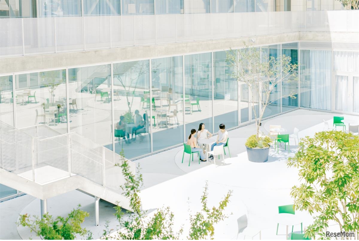 目白キャンパス百二十年館