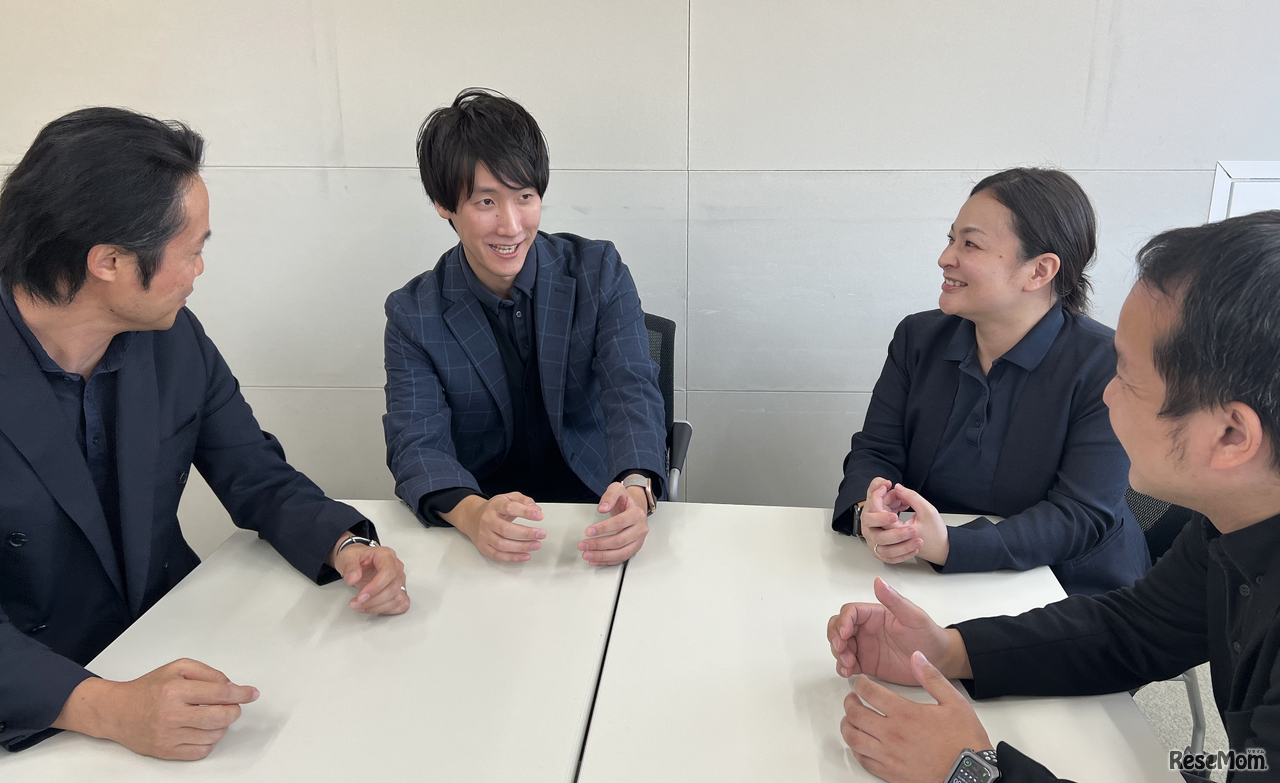 「ReseMom Editors’ Choice2021」を受賞したオンライン上の小学生向けICTスクール「NELオンライン」の先生方