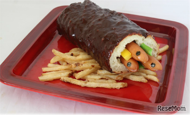 フードメニュー「恵方巻みたいなジャンボカレードッグ」