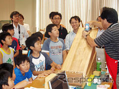 トヨタ・小学生向け科学工作教室「科学のびっくり箱！なぜなにレクチャー」