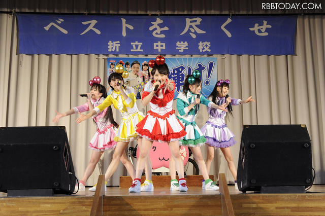 サプライズライブの模様