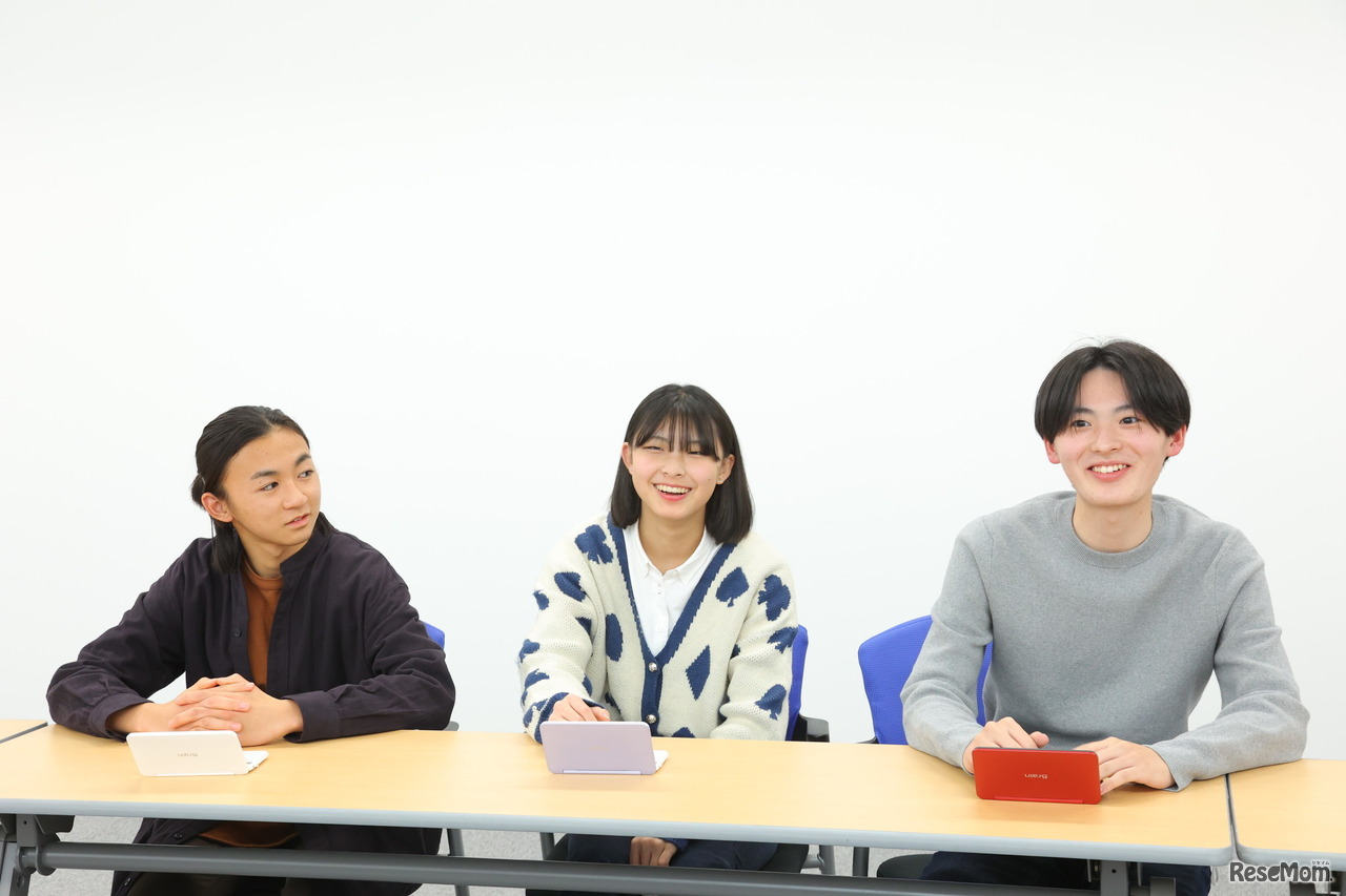 パソコン・タブレット・スマホにはない電子辞書ならではのメリットがいろいろあることを実感