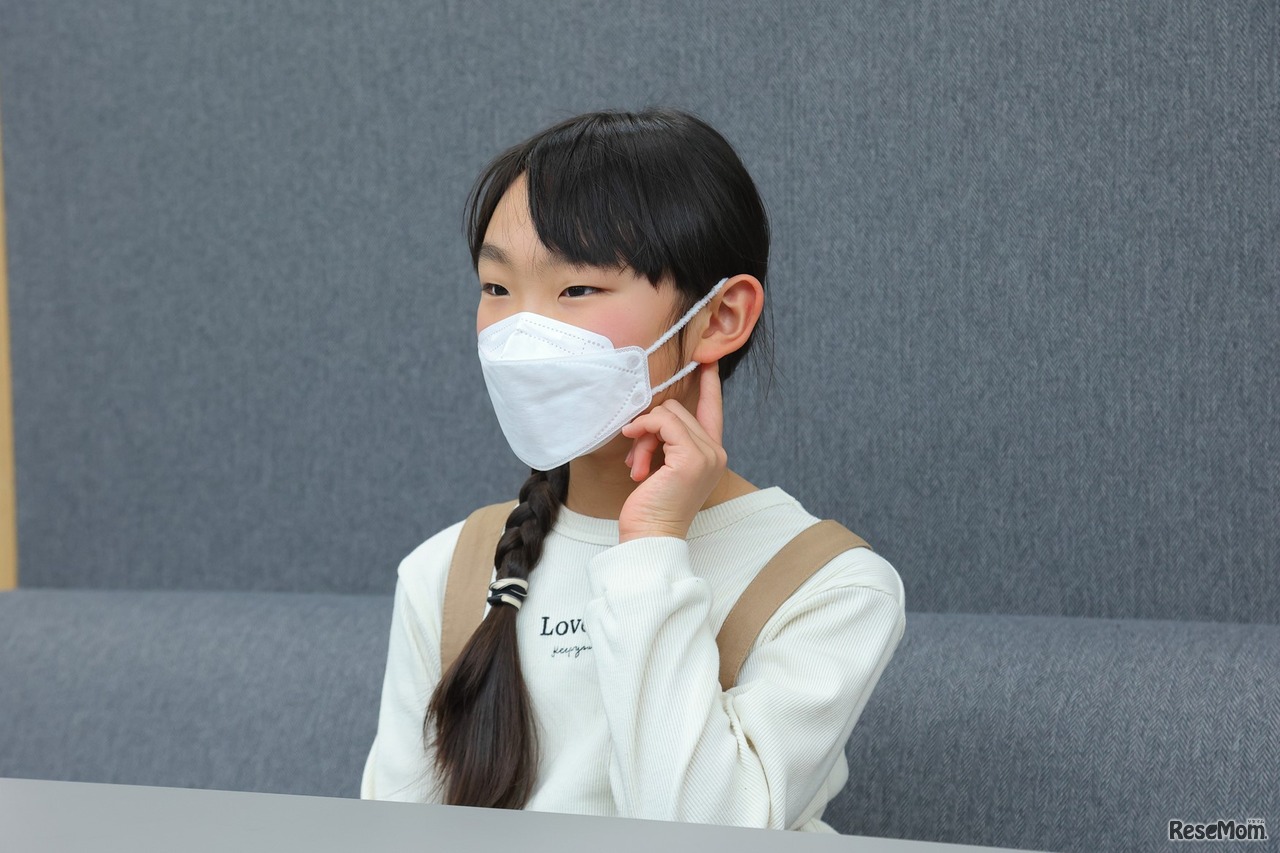 「長い時間付けていても耳の後ろが痛くなりにくいゴムがいいなと思いました」