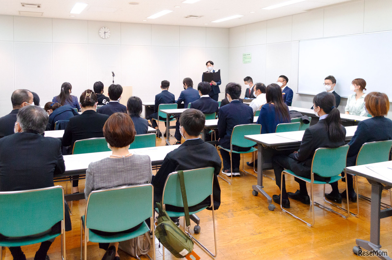 大阪eゲームズ高等学院　第1回入学式