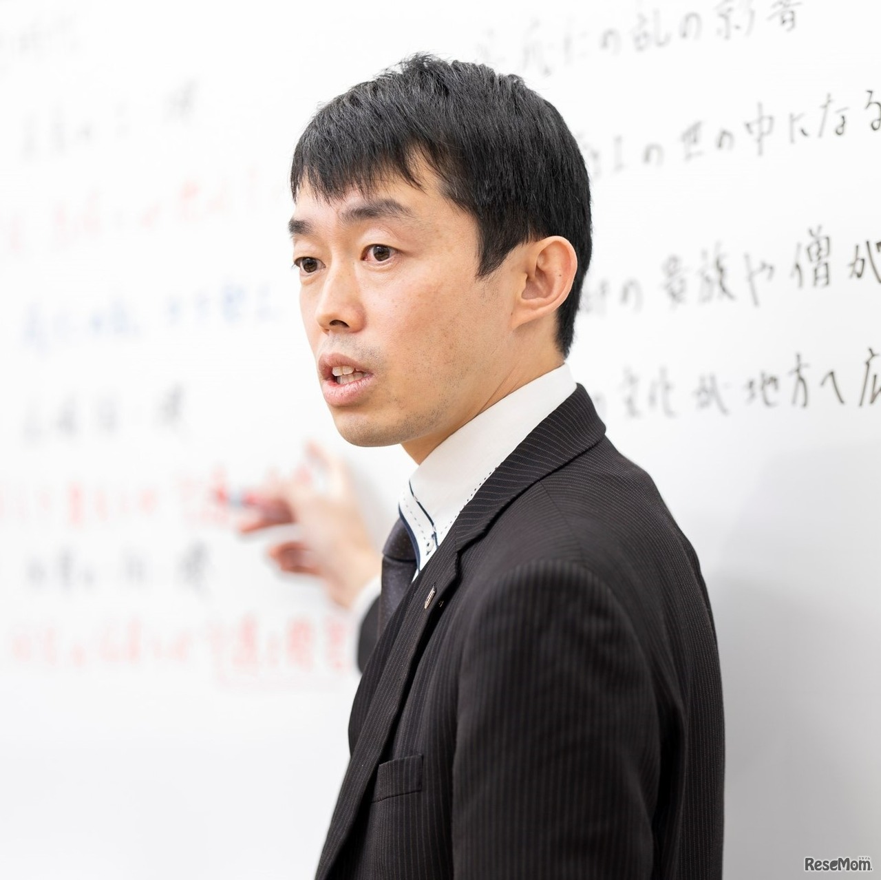 セミナー話者の杉森雄吏氏（教室長、女子学院コース主任）