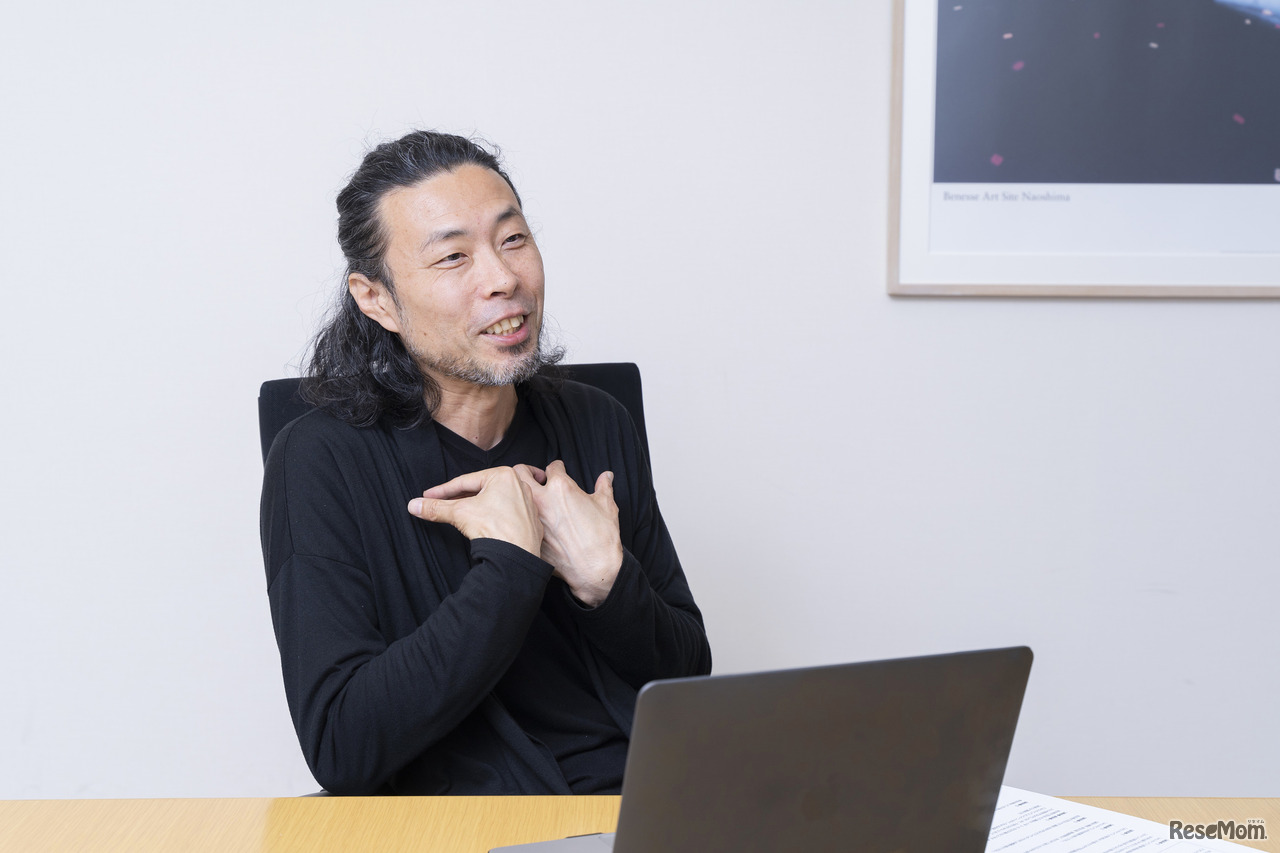 「みらいキャンパス～Summer Discovery Camp 2022～」でプレゼンテーション講座を担当する前田鎌利氏