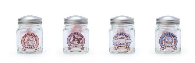 「さんりお駄菓子本舗シリーズ」ラムネ&ガラス瓶（全 4 種）（C）’22 SANRIO 著作（株）サンリオ