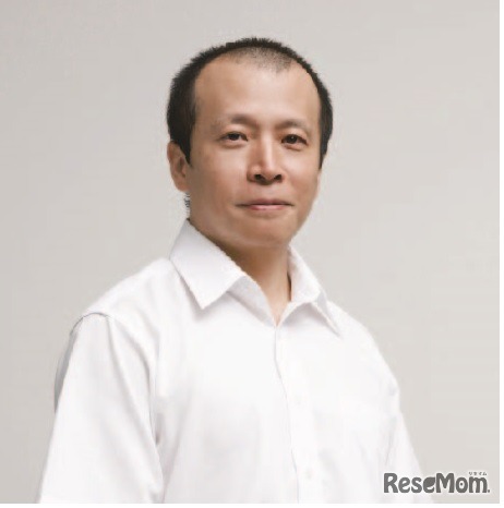 芸術研究科長 上村博氏