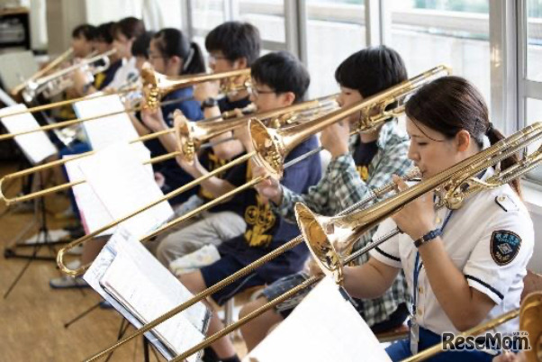 横浜市消防音楽隊による中学校吹奏楽部ワークショップ（Photo:大野隆介）