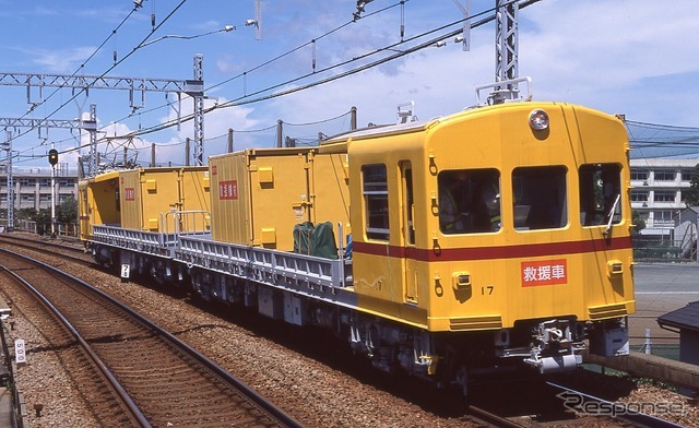 2010年まで前面に「救援車」のステッカーを付けていたデト17号編成。普段は資材運搬用だが、事故車両を牽引することもある。ツアー当日は中間の荷台に予備部品を搭載した状態も再現される。