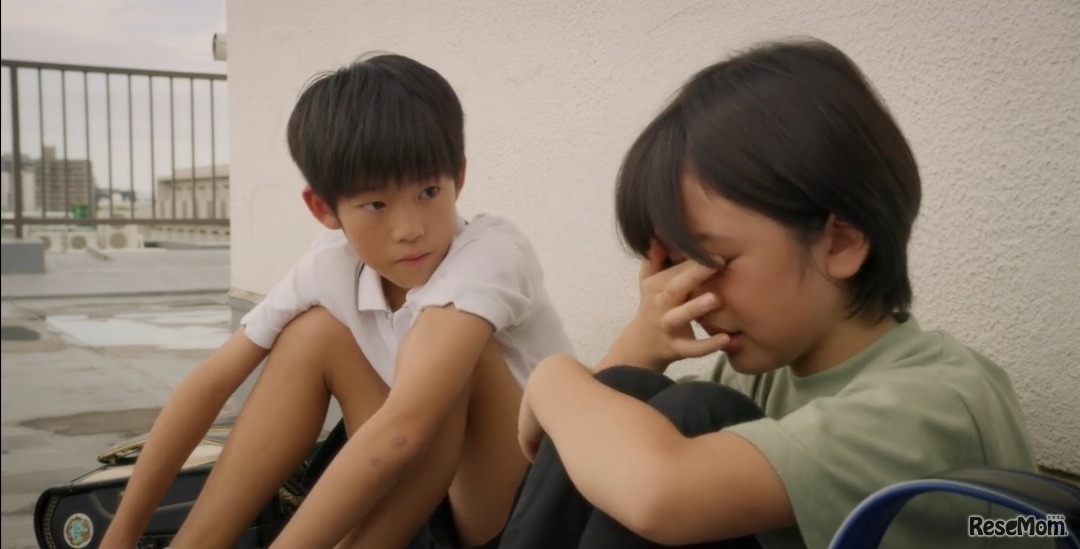 短編映画「学校の中のシマウマたち」