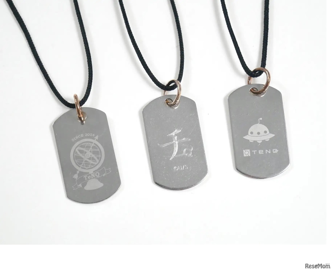 ワークショップ（メタルプレートにデザイン）　(c) 魚豊／小学館