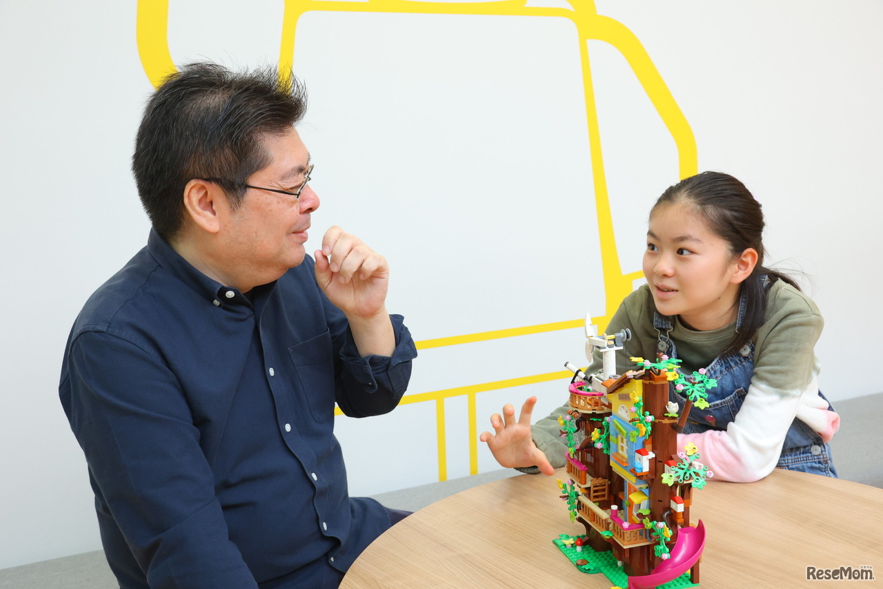 レゴ フレンズのツリーハウスでの遊びを通じて娘と語り合う