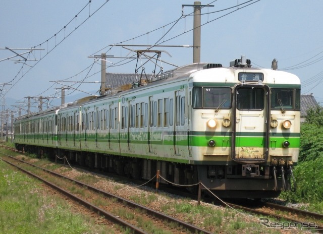 115系二次新潟色＋二次新潟色