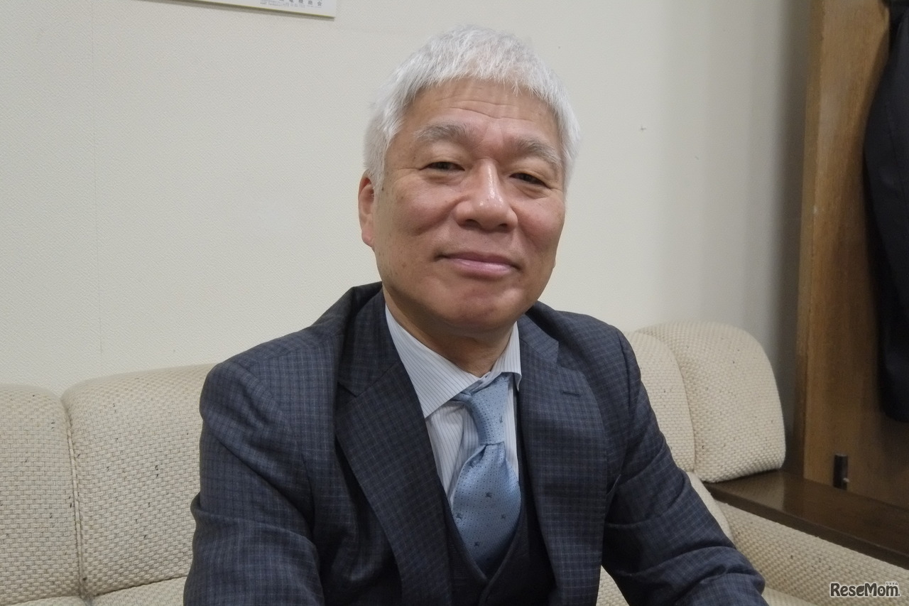 取材に応じてくれた大阪産業大学附属高等学校校長の平岡伸一郎先生