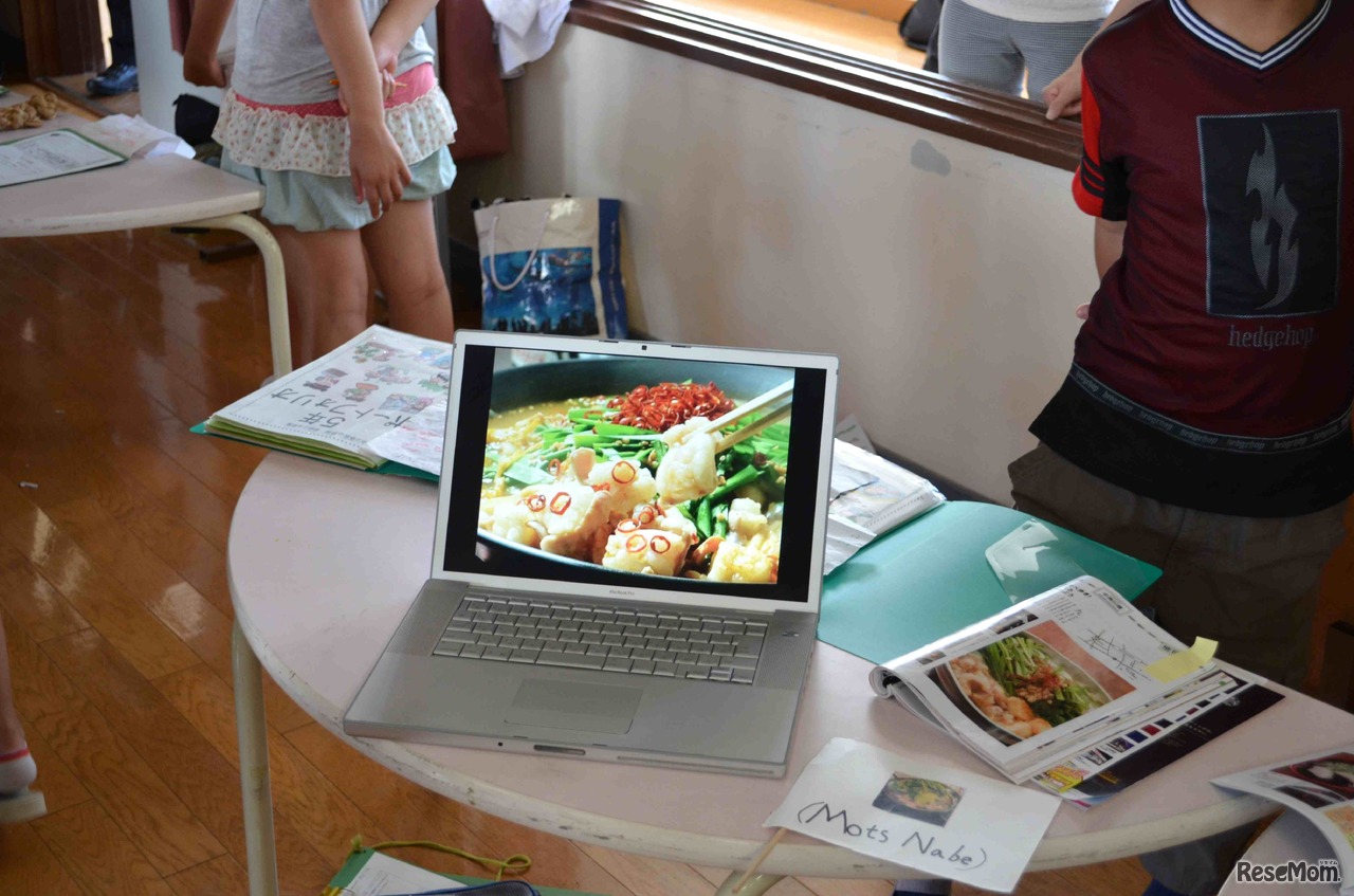 もつ鍋と博多ラーメンを紹介したブース