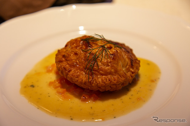 昭和レトロな食堂車も登場…西武園ゆうえんちが「とびっきりスゴYEAR！」を開催中