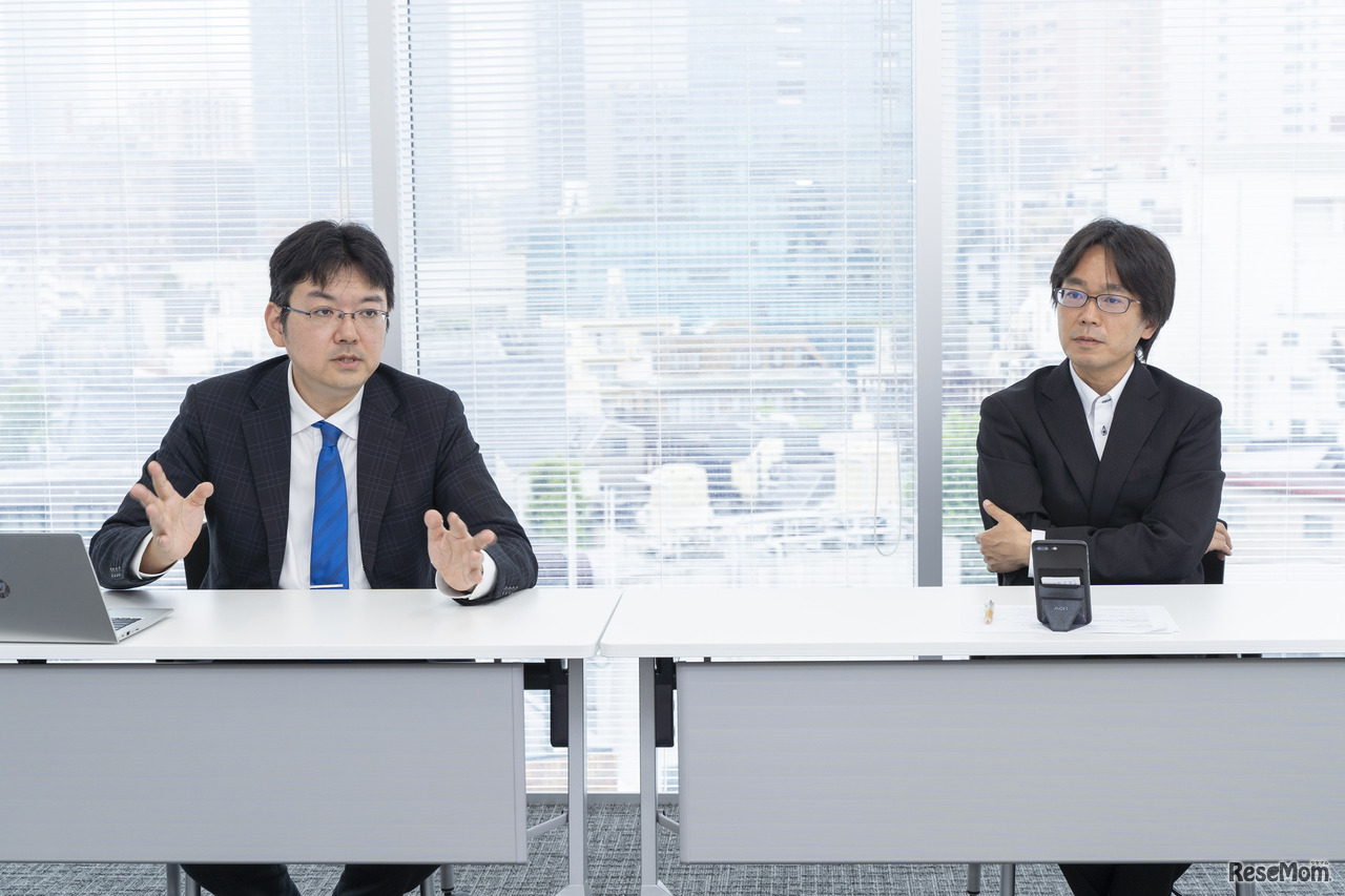 左から、SAPIX中学部 教育情報センター次長・伊藤俊平氏と教務部部長・吉永英樹氏