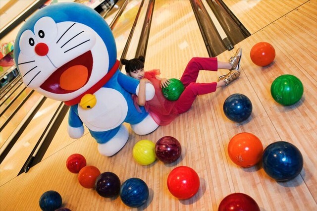 蜷川実花「ドラちゃん1日デートの巻 2017」（C）mika ninagawa（C）Fujiko-Pro