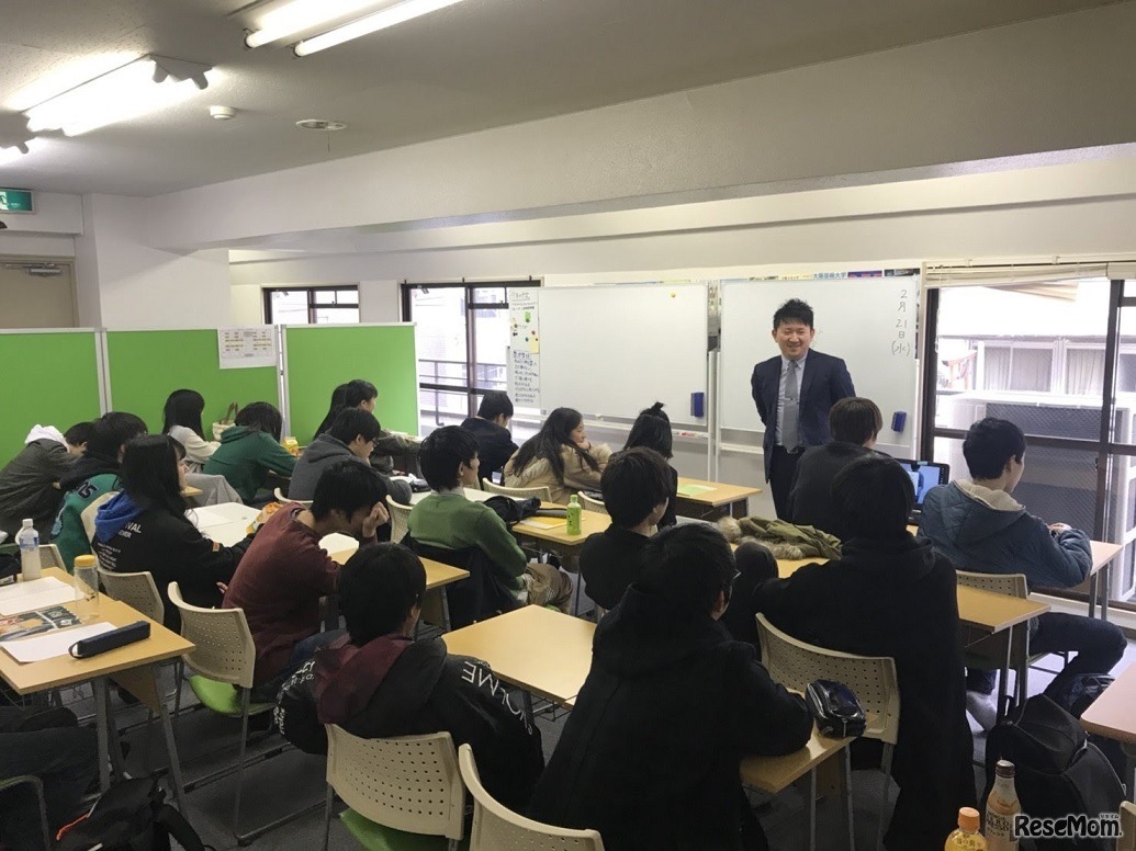 キャンパスでの授業のようす