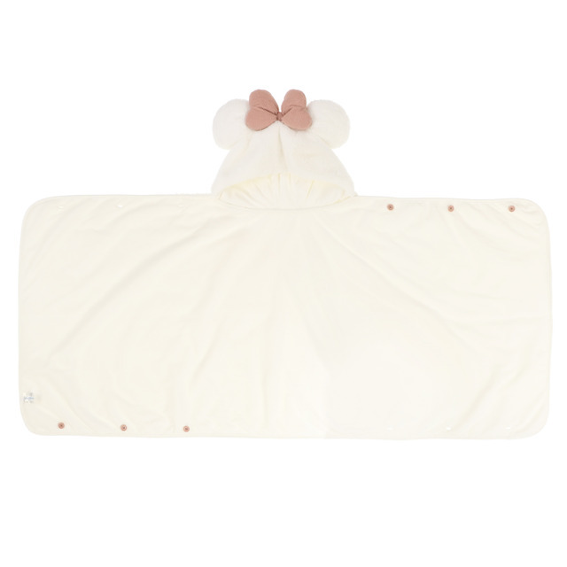 ブランケット4,600円 As to Disney artwork, logos and properties： (C) Disney