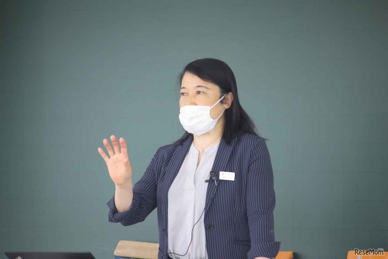 駿台予備学校 お茶の水校3号館（東大専門校舎）責任者の吉井素子氏