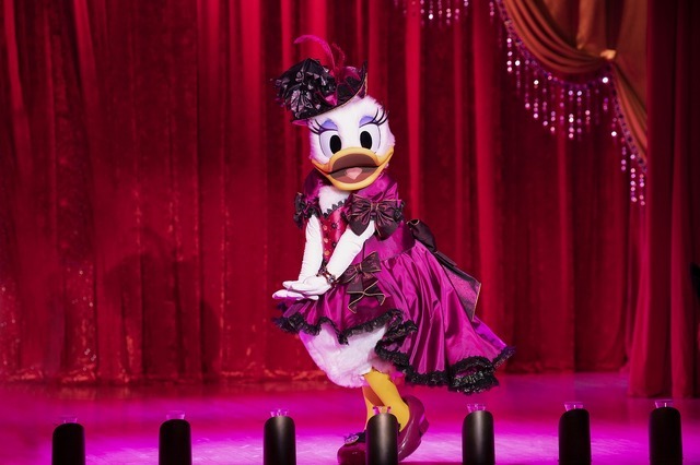 新ショー「ザ・ダイヤモンド・バラエティマスター」As to Disney artwork, logos and properties： (C) Disney