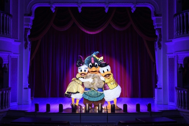 新ショー「ザ・ダイヤモンド・バラエティマスター」As to Disney artwork, logos and properties： (C) Disney