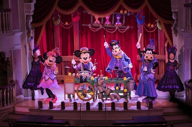 新ショー「ザ・ダイヤモンド・バラエティマスター」As to Disney artwork, logos and properties： (C) Disney