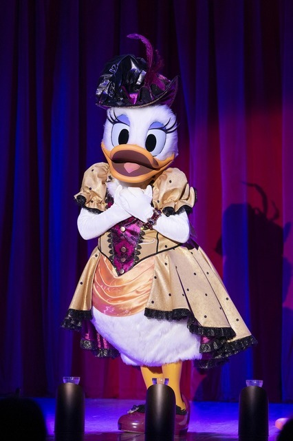 新ショー「ザ・ダイヤモンド・バラエティマスター」As to Disney artwork, logos and properties： (C) Disney