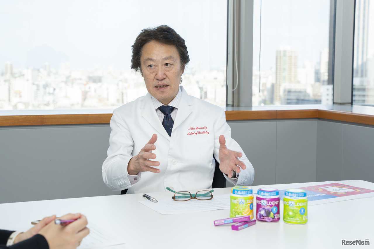 「堅いものでなくてもいいので、しっかり噛んであごの成長を促すことが大切です」と宮崎氏