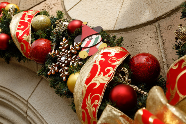 東京ディズニーランドにホリデーがやって来た！「ディズニー・クリスマス・ストーリーズ」公演写真公開