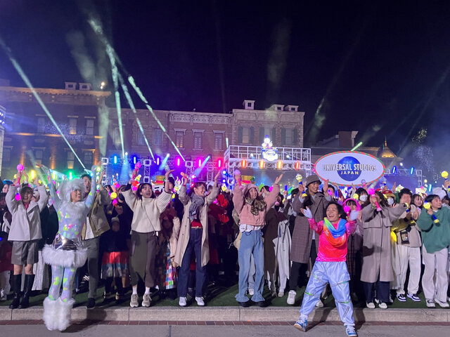 USJで“クリスマス・ナイトショー”！特別なマリオやエルモたちとも会えるユニバの冬を、一足先に体験してきた