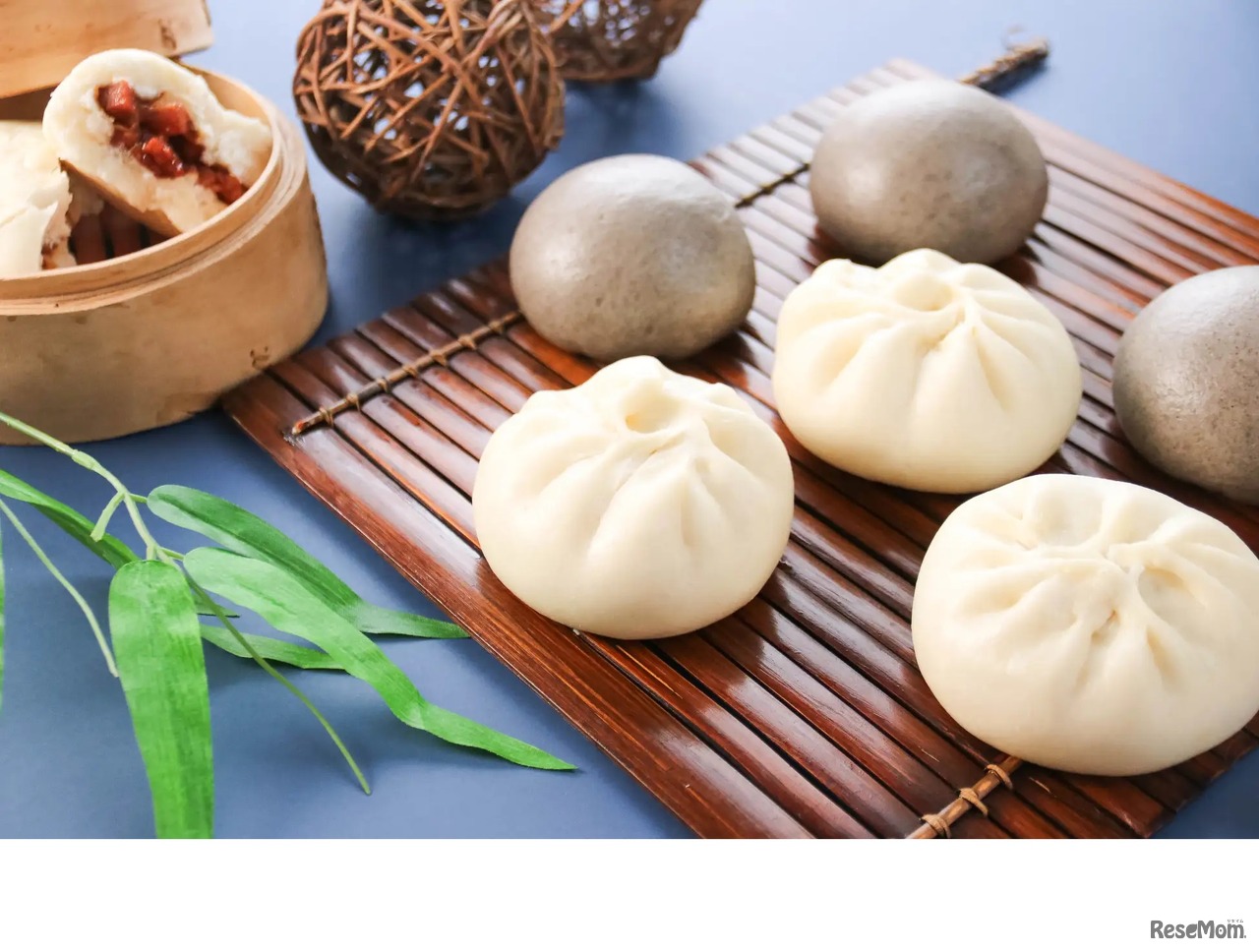 寒い日に恋しくなる チャーシューまん＆ゴマあんまん