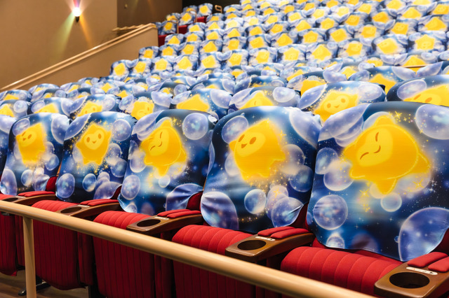 “願い星”スターと一緒に映画『ウィッシュ』の世界に没入！シネマイクスピアリで「ディズニーシアター」展開中