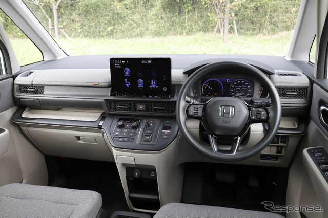 Honda ステップ ワゴン 新型（e:HEV AIR）