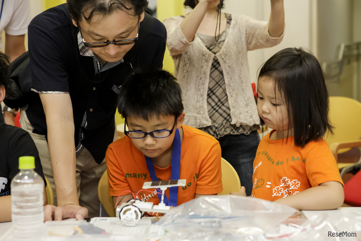 太陽光パネル搭載完了