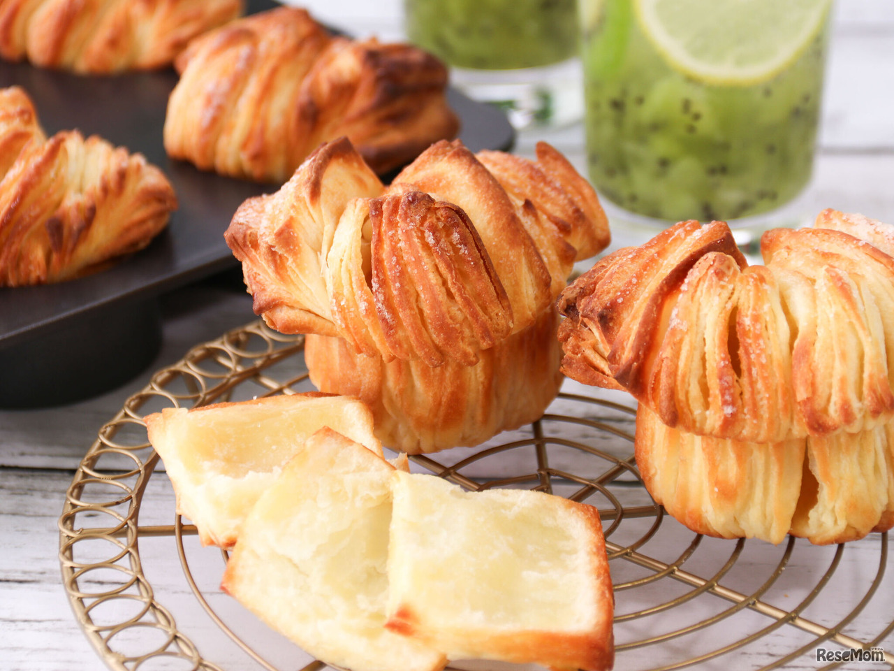 折り込み生地に挑戦！マフィン型で作る「バターフレーキー」