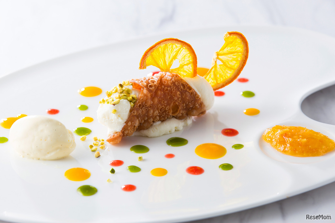 イタリアの伝統菓子「カンノーリ」