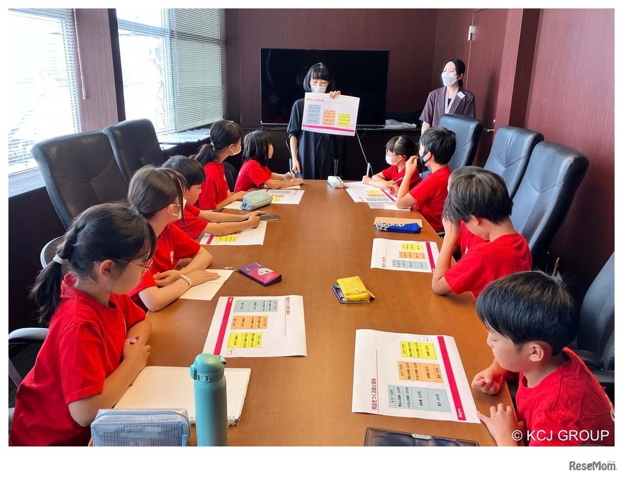 【キッザニア東京こども議会】オリジナル商品開発会議のようす