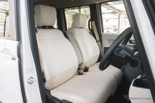 優しい雰囲気に変化させる「ファブリックシートカバー」