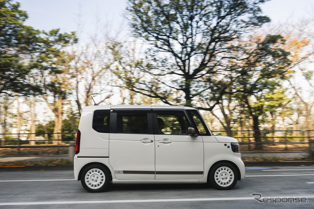 Honda新型N-BOX純正アクセサリー装着車