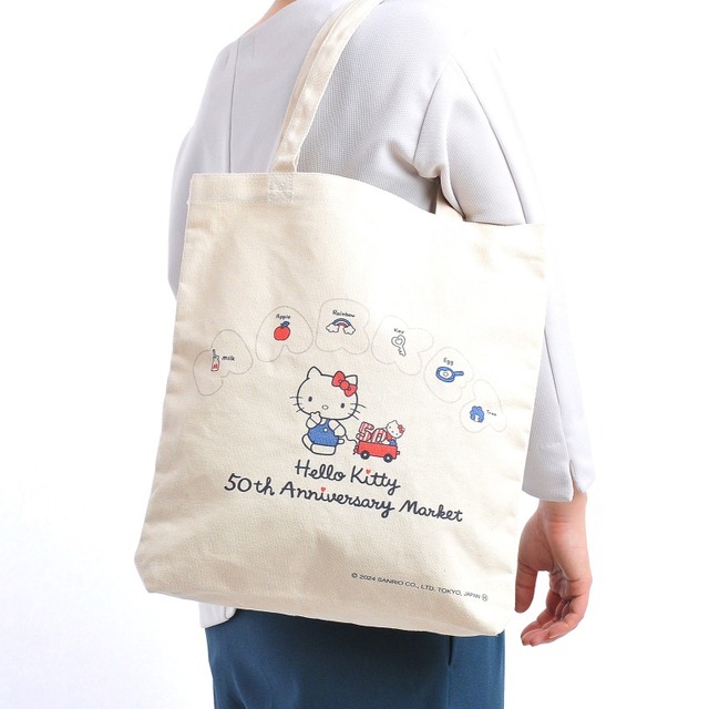 『ハローキティ』「Hello Kitty 50th Anniversary Market」HELLO KITTY 50th トートバッグ（2,750円）