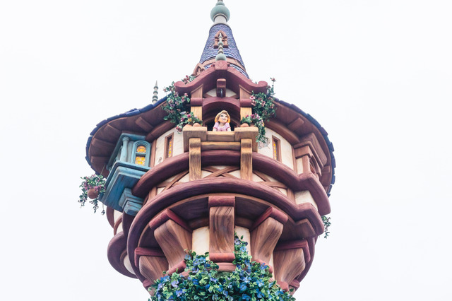 世界初のアトラクションに絶品バーガー＆デザートも！ファンタジースプリングス「ラプンツェルの森」