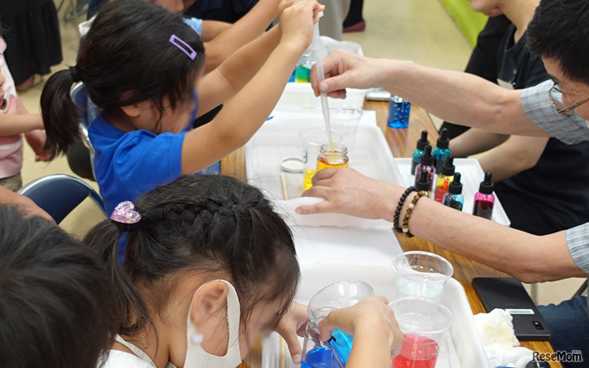 水面の下にも波がある!?　個人出展