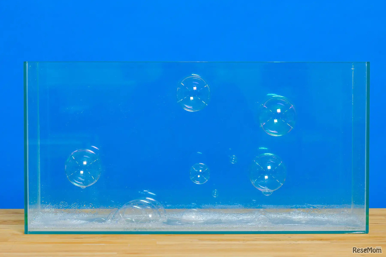 ふわふわうくシャボン玉