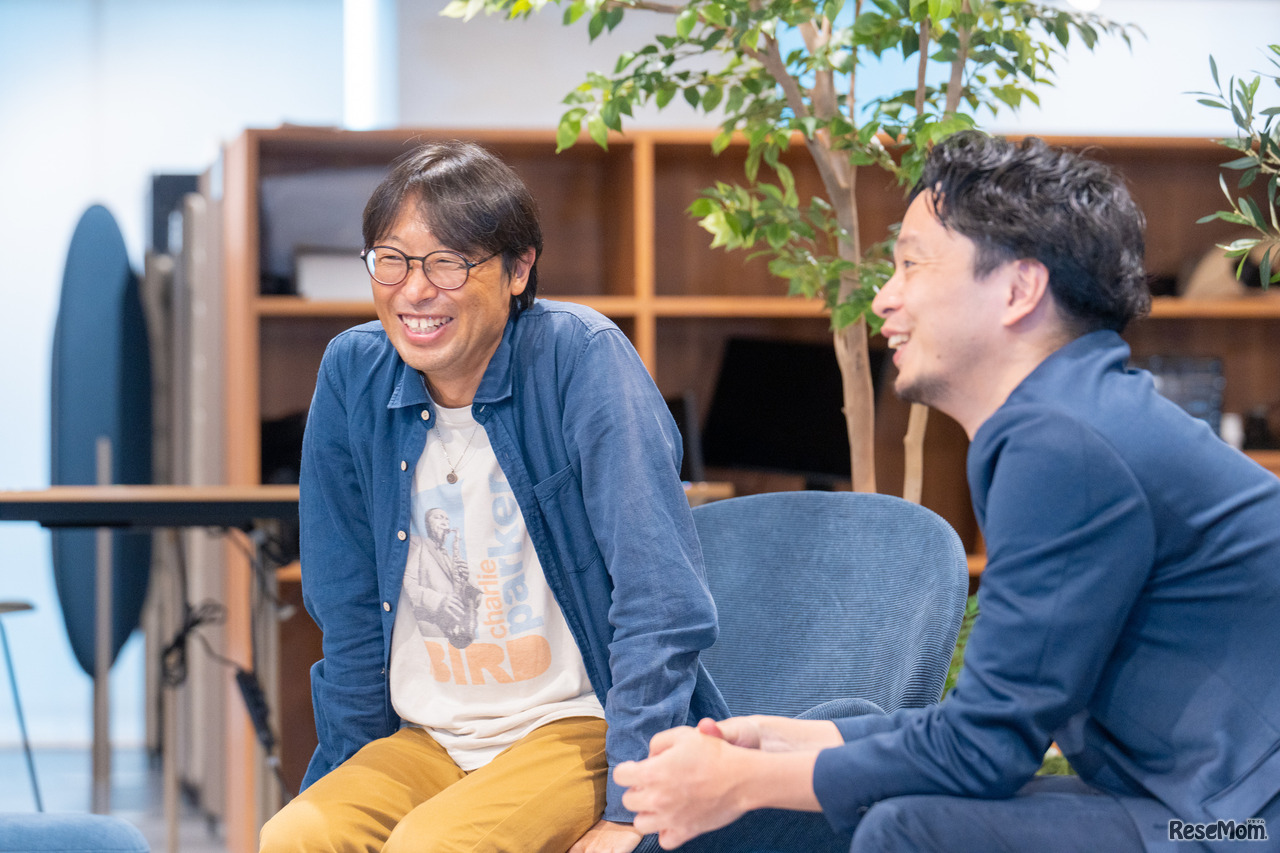 東京学芸大学 教授・インキュベーションセンター長の金子嘉宏氏（左）とHR高等学院 共同設立者 ・CEO兼RePlayce Inc.代表取締役 CEOの山本将裕氏（右）